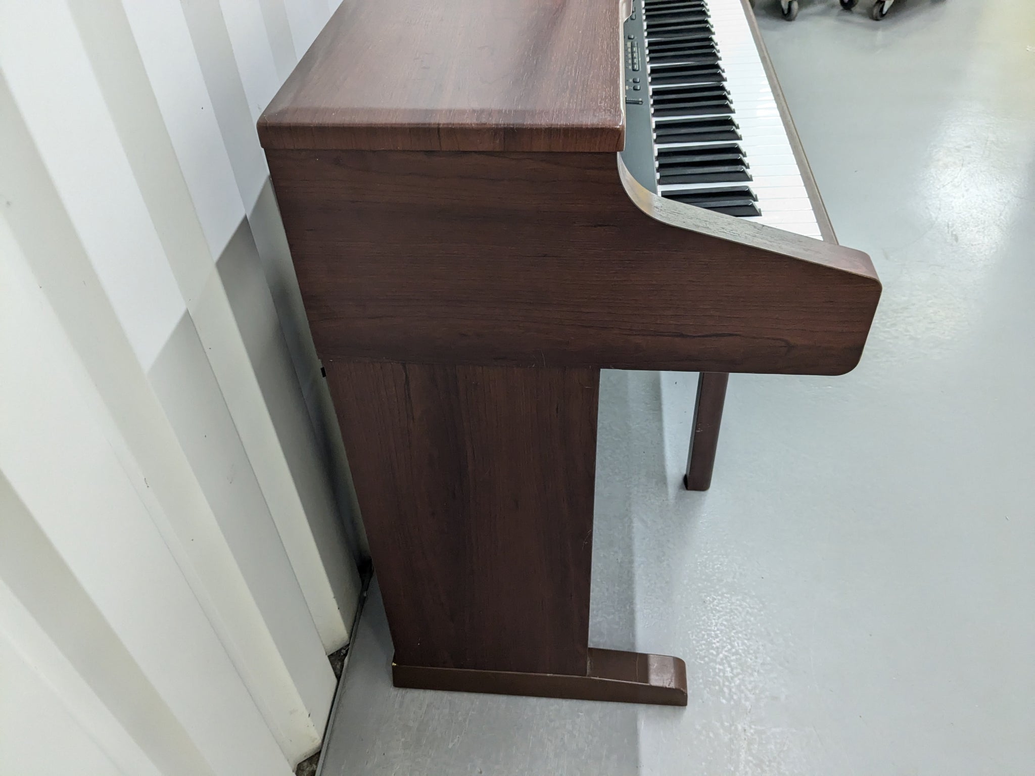 TECHNICS SX-PX336 DIGITAL PIANO AND STOOL IN MAHOGANY stock number
