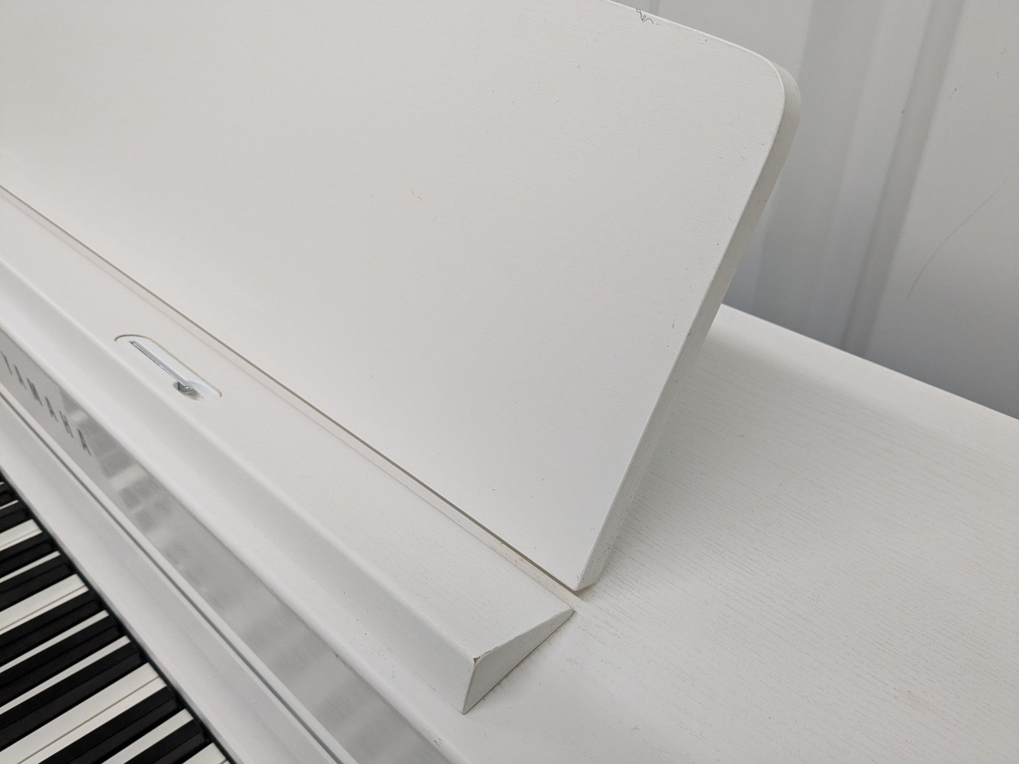 YAMAHA Clavinova CLP-545WA ホワイト 電子ピアノ ヨドバシ.com - ヤマハ YAMAHA 電子ピアノ クラビノーバ 88鍵 ホワイト