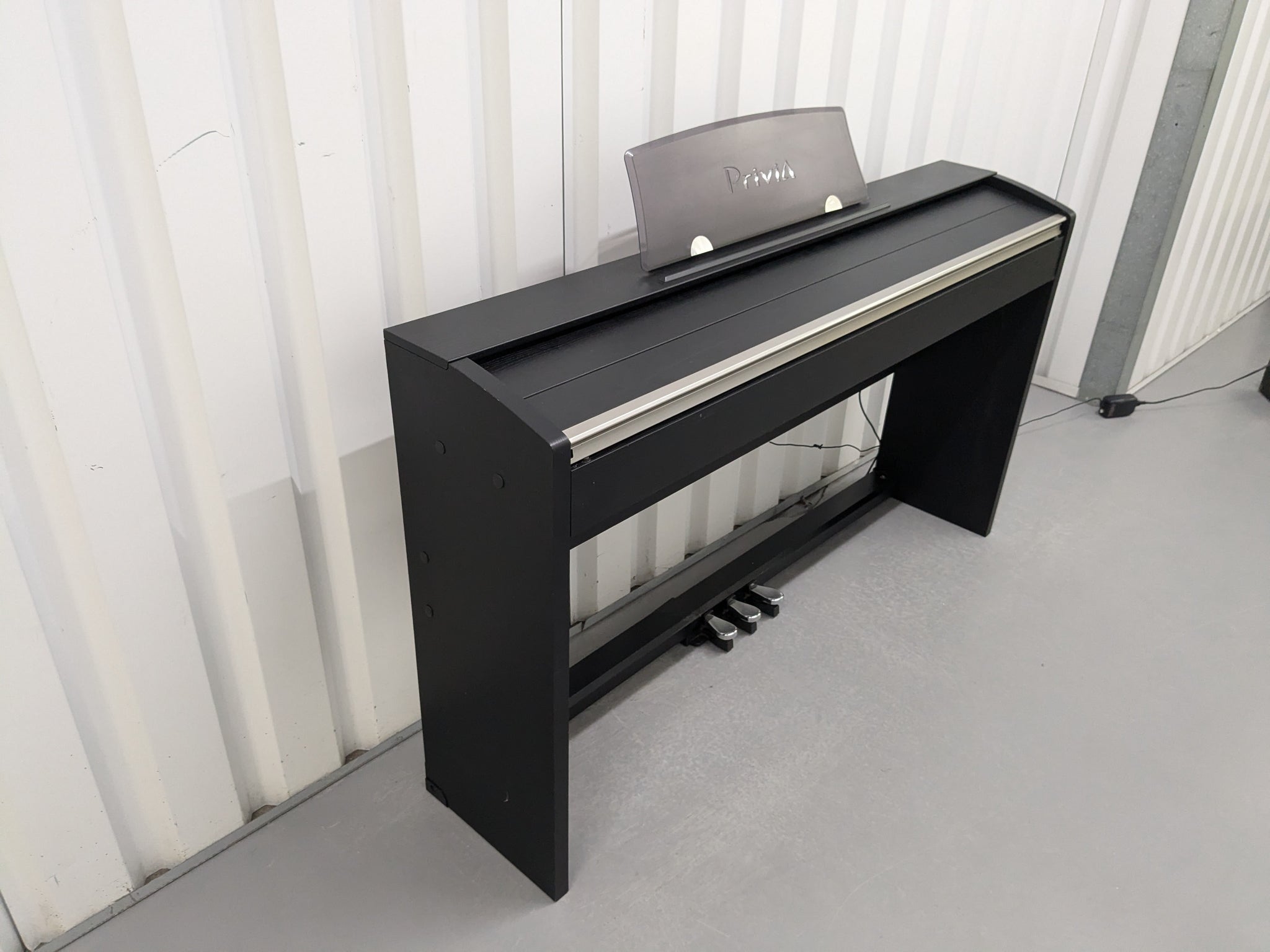 CASIOプリヴィアpx730 Casio Privia PX-730 Compact slimline Digital Piano in satin black