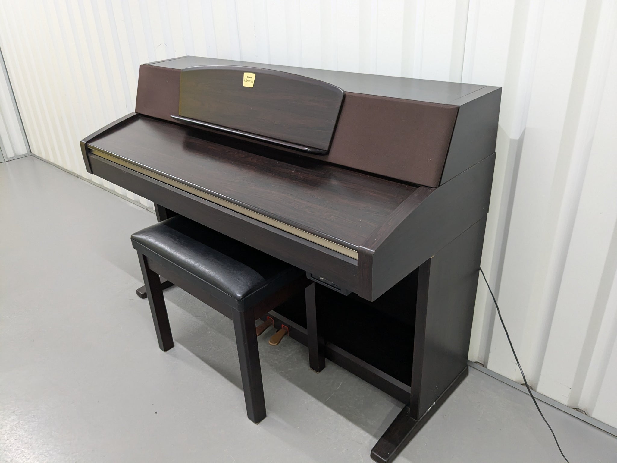 Yamaha Clavinova CLP-970 Digital Piano and stool in rosewood stock #24 –  Sulinda Music