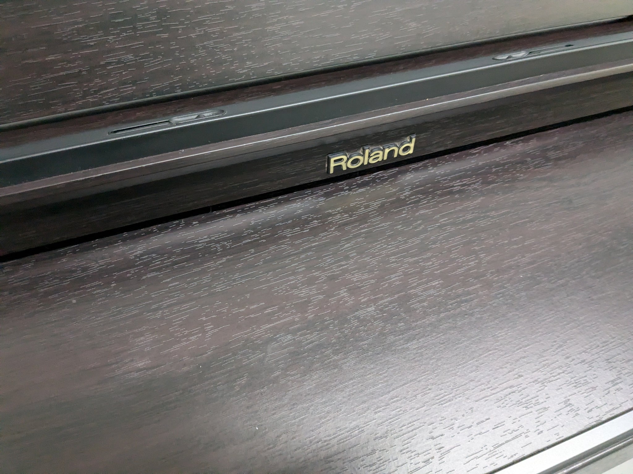 Roland HP302 digital piano and stool in dark rosewood finish stock