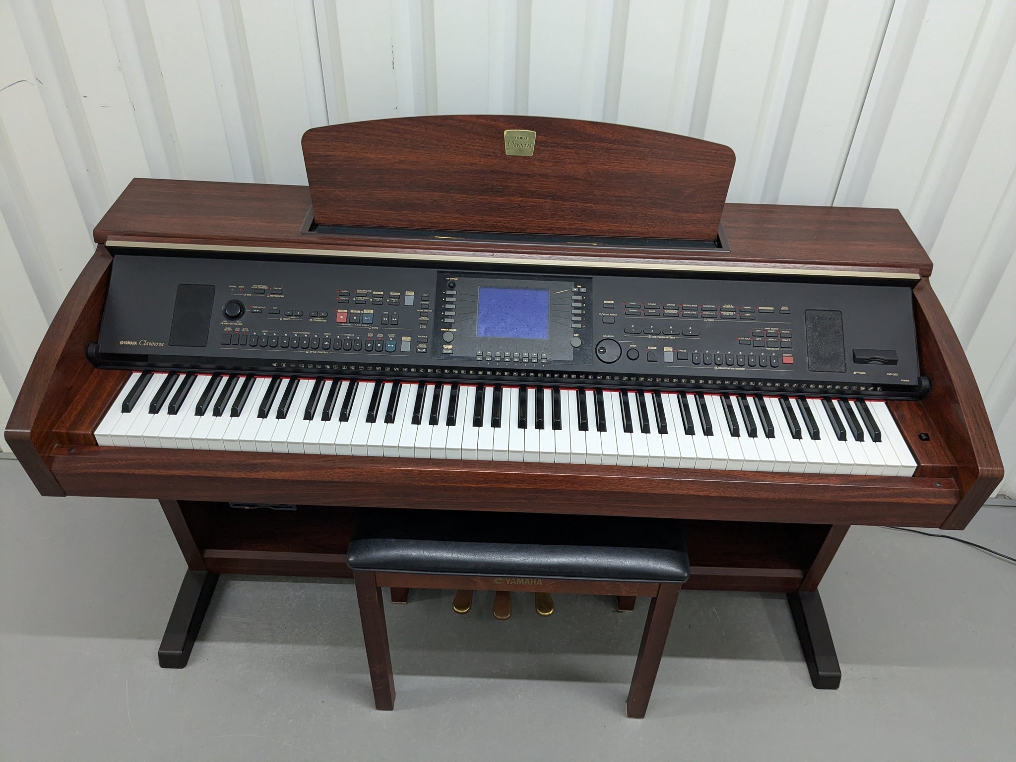 Yamaha Clavinova CVP-303 Digital Piano arranger + stool in 