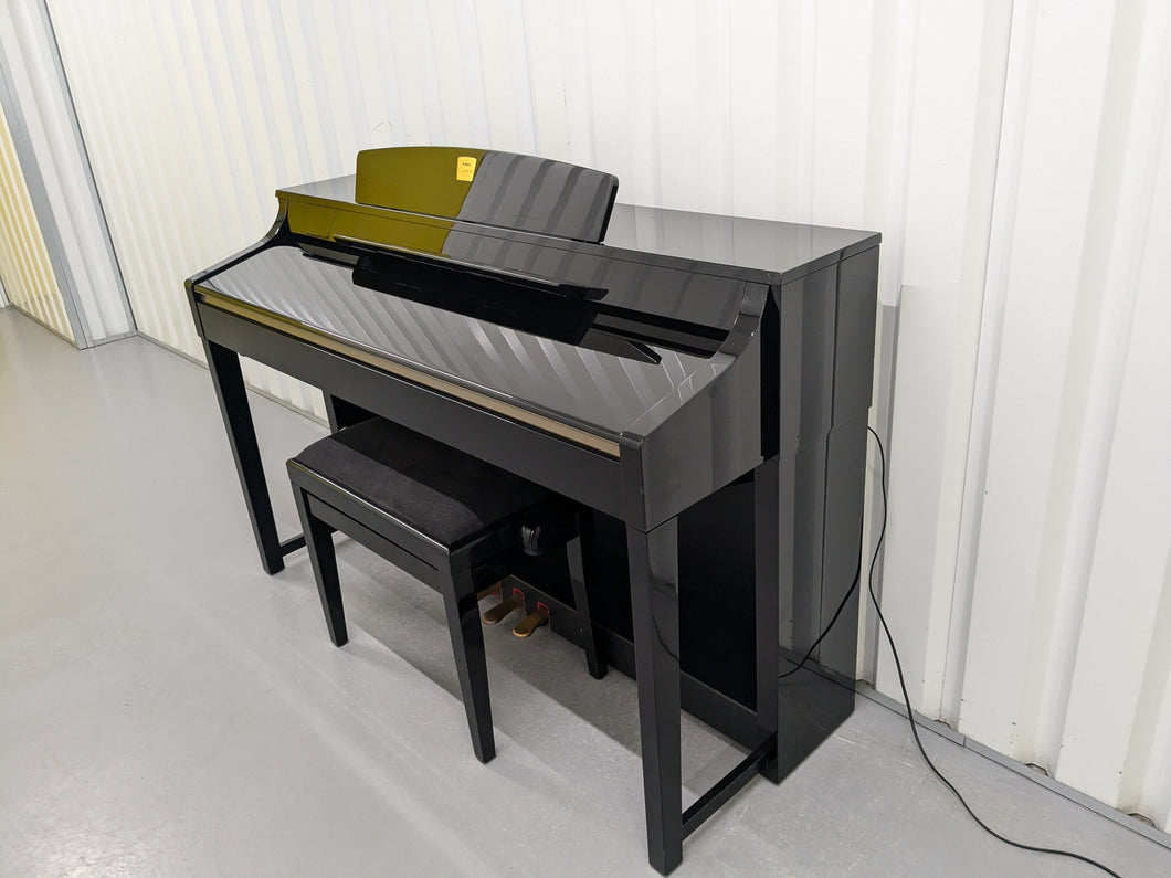 YAMAHA CLAVINOVA CLP-370PE DIGITAL PIANO + STOOL IN GLOSSY BLACK stock nr 24531