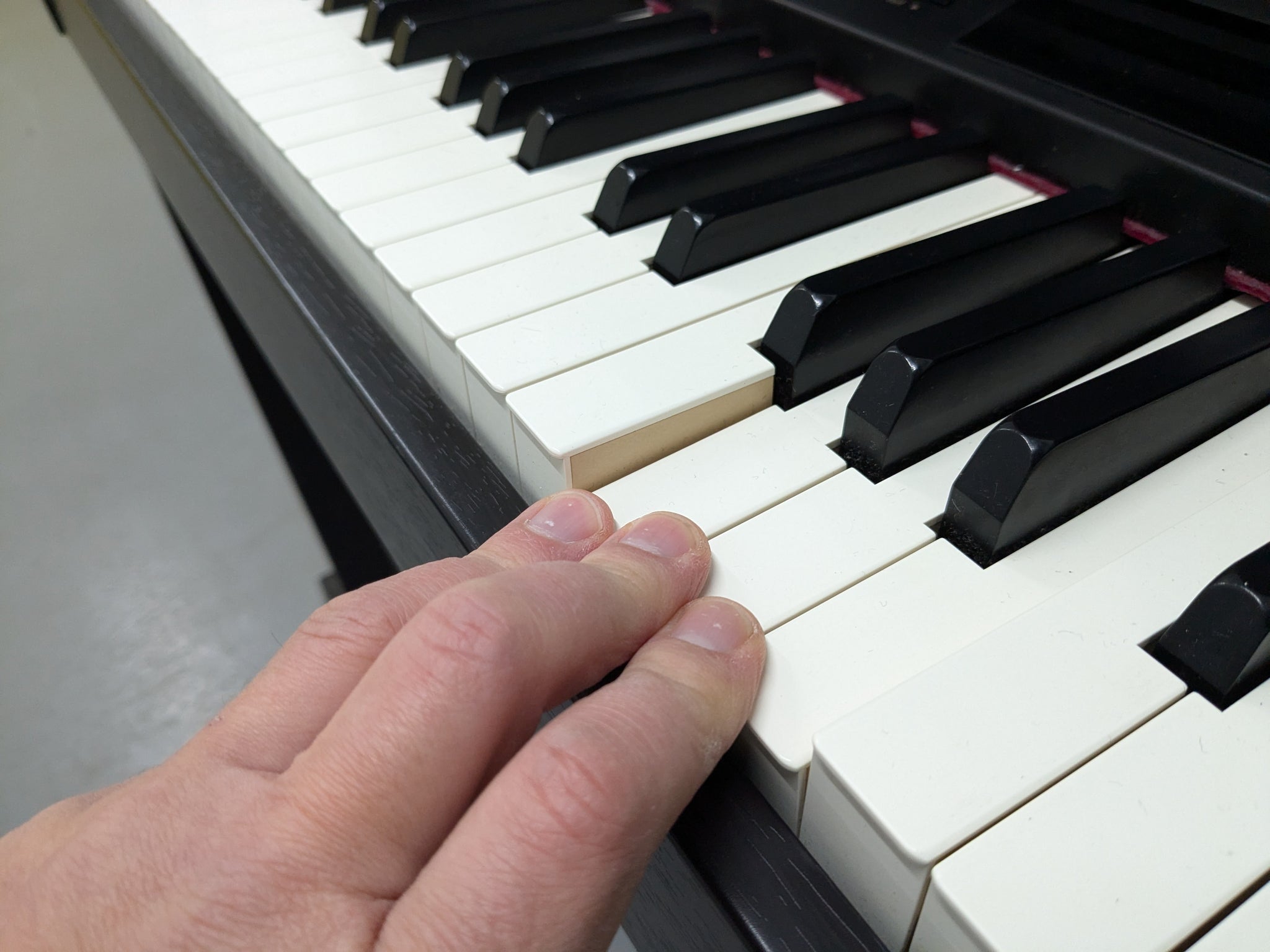 Roland HP508 digital piano and stool in dark rosewood stock number