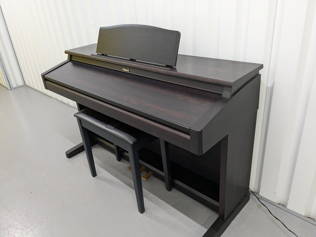 Roland KR375 intelligent digital piano / arranger with stool Stock nr 24570