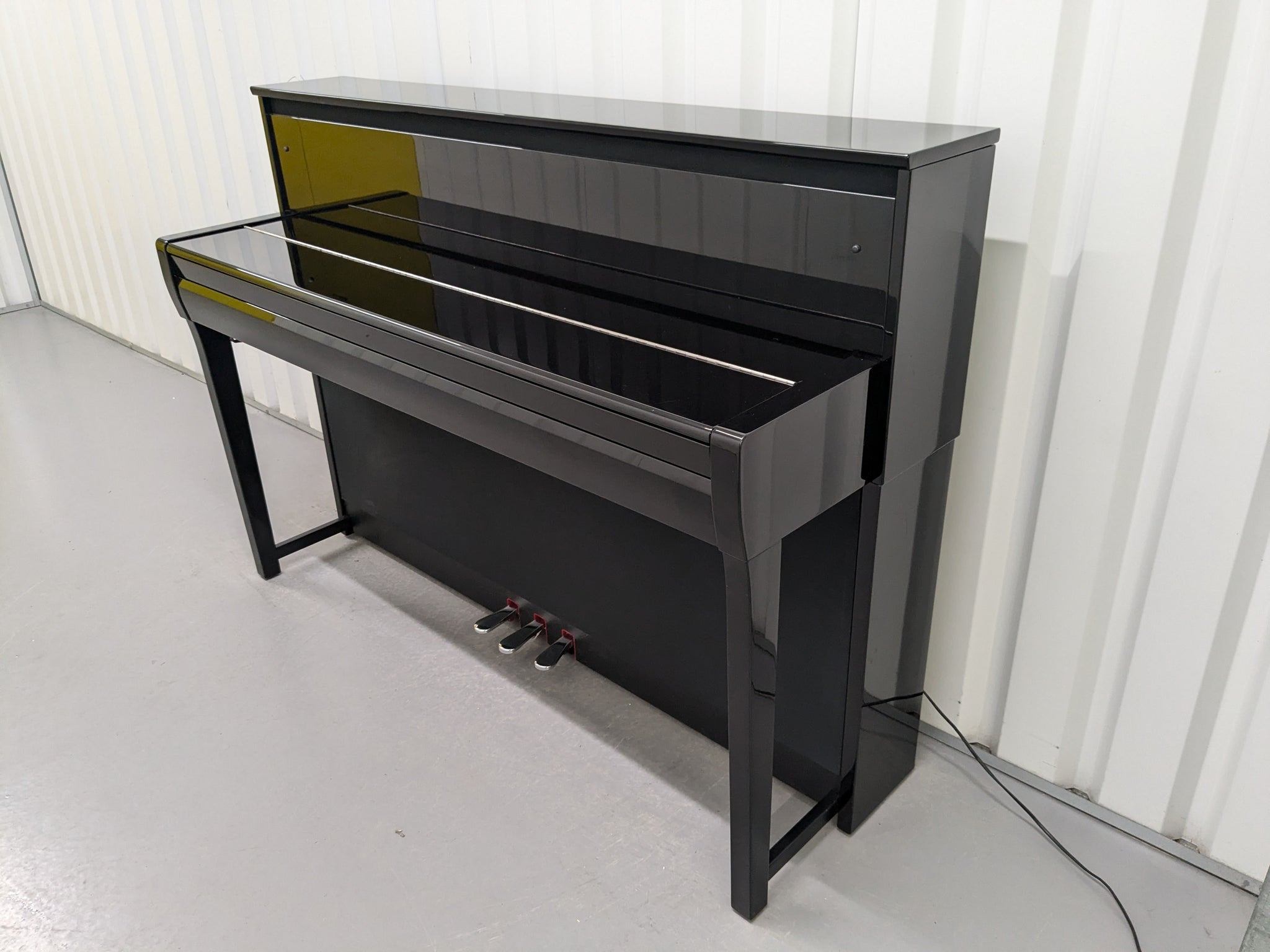YAMAHA CLP-685 Clavinova 鏡面ブラック 椅子・マット付き CLP-685 - Specs - Clavinova - Pianos - Musical Instruments