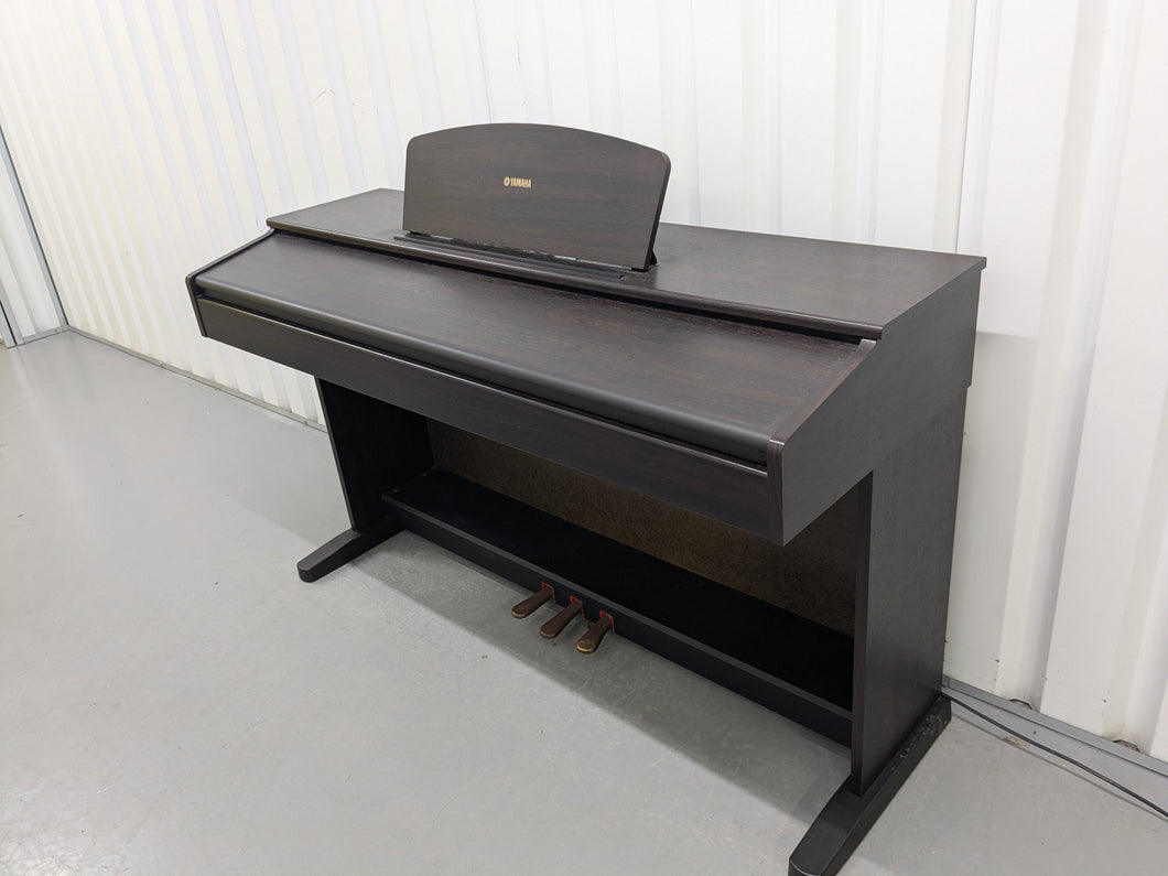 Yamaha Arius YDP-121 Digital Piano in dark rosewood stock nr 24615