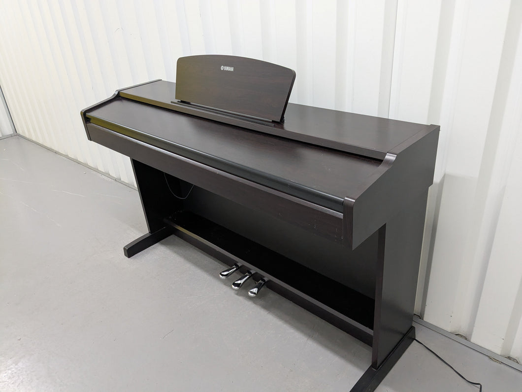 Yamaha Arius YDP-131 Digital Piano in rosewood finish stock nr 24644
