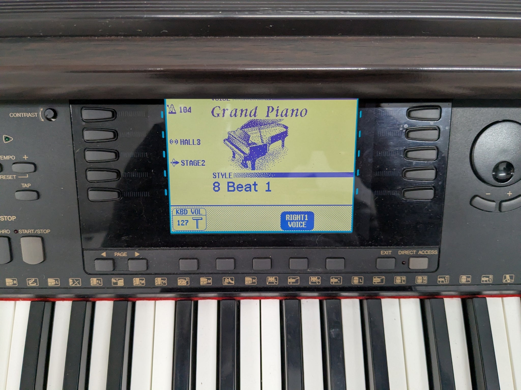 Yamaha Clavinova CVP-105 digital piano arranger in rosewood stock