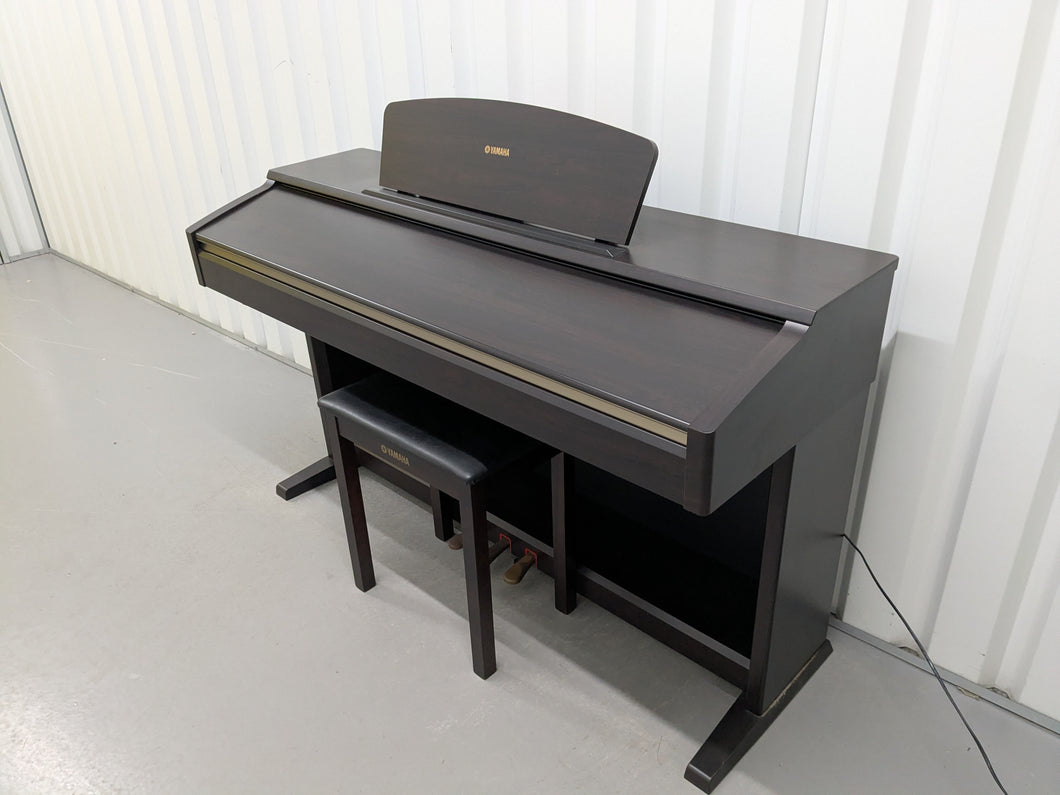 Yamaha Clavinova YDP-223 Digital Piano Full Size 88 keys 3 pedals stock nr 25020