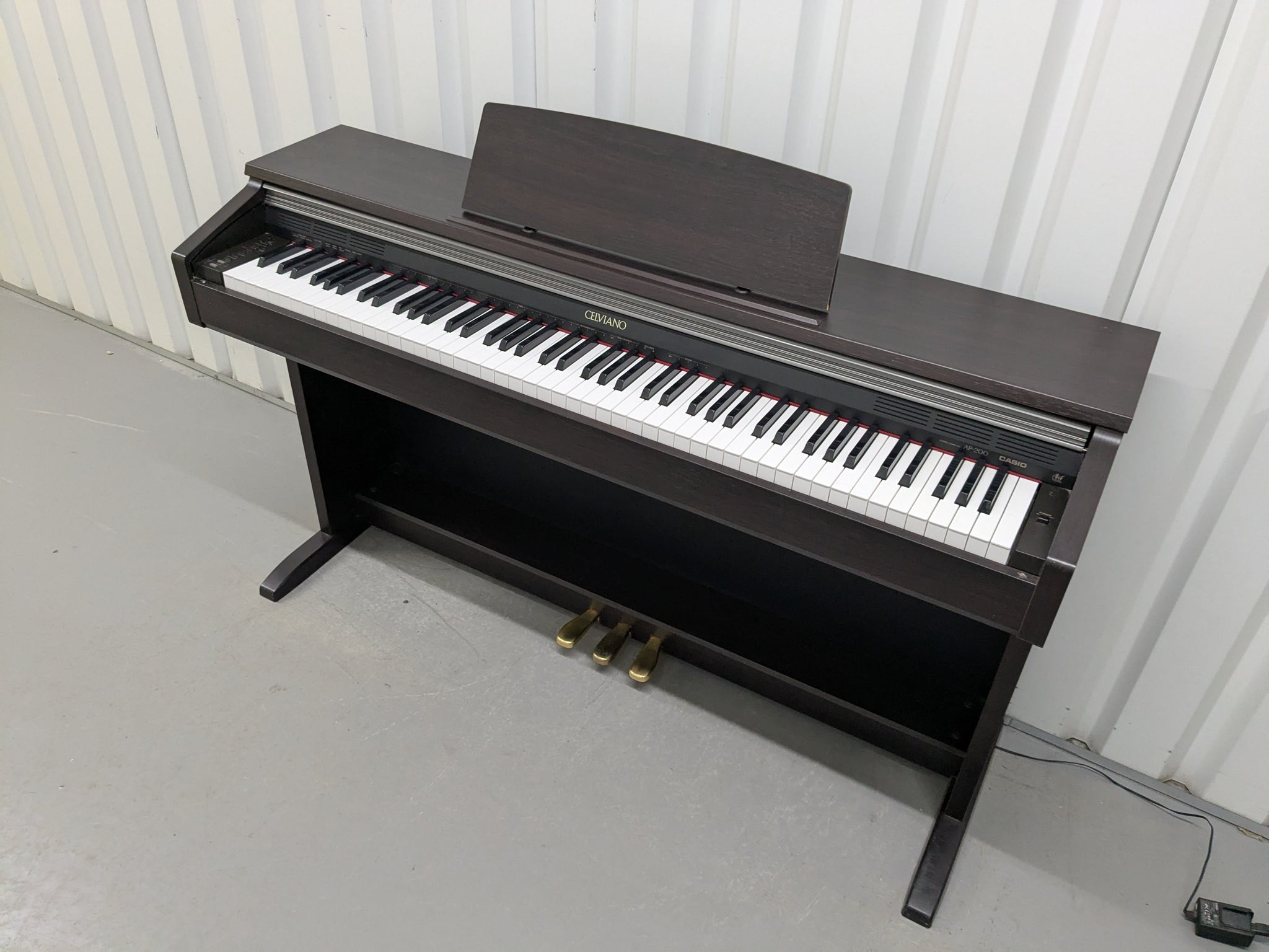 楽器 CACIO CELVIANO AP-220 Restock Casio AP-220 Celviano Digital Piano with Matching Bench