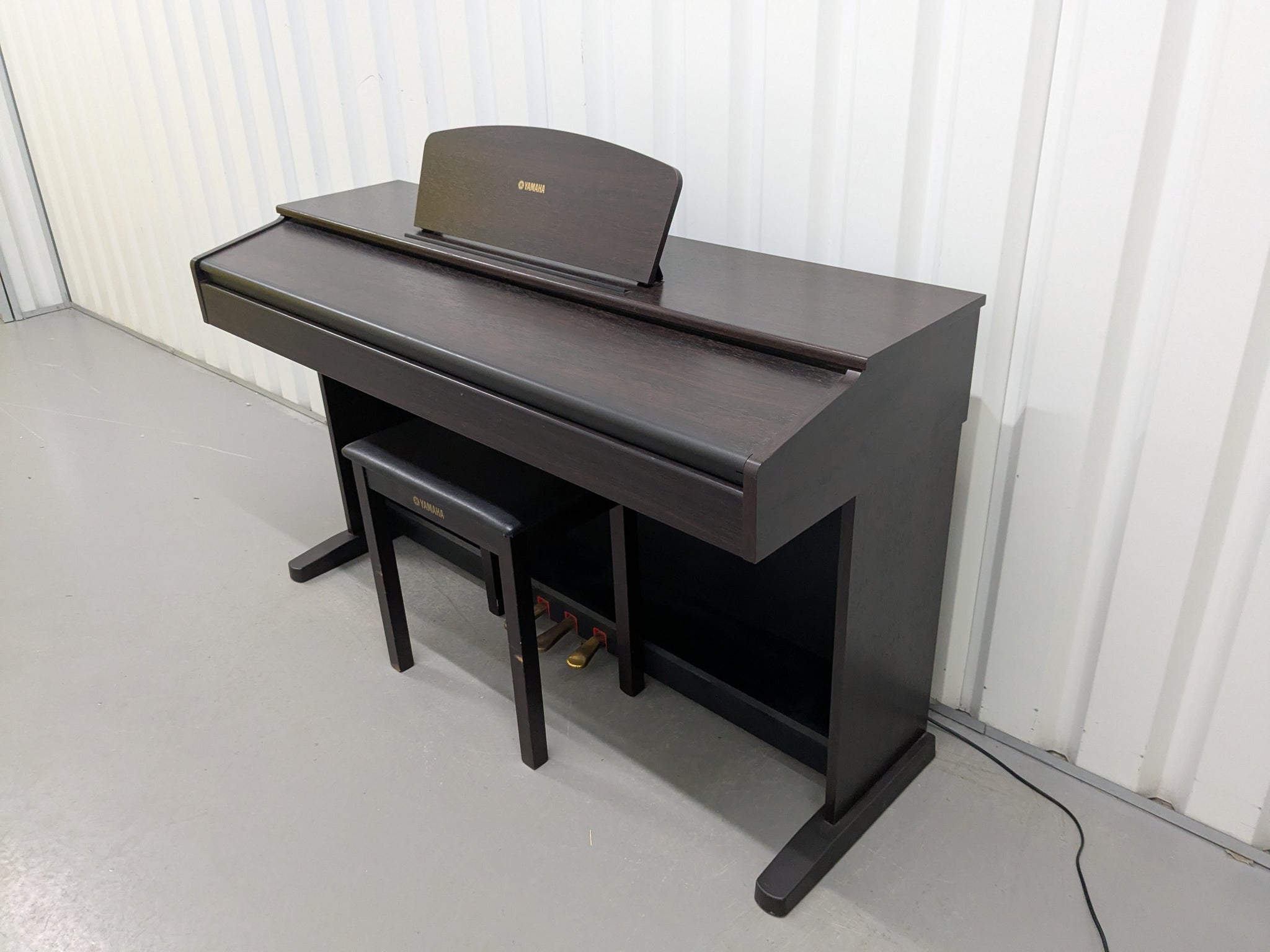 楽器 YAMAHA YDP-121 Yamaha Arius YDP-121 Digital Piano and stool in dark rosewood