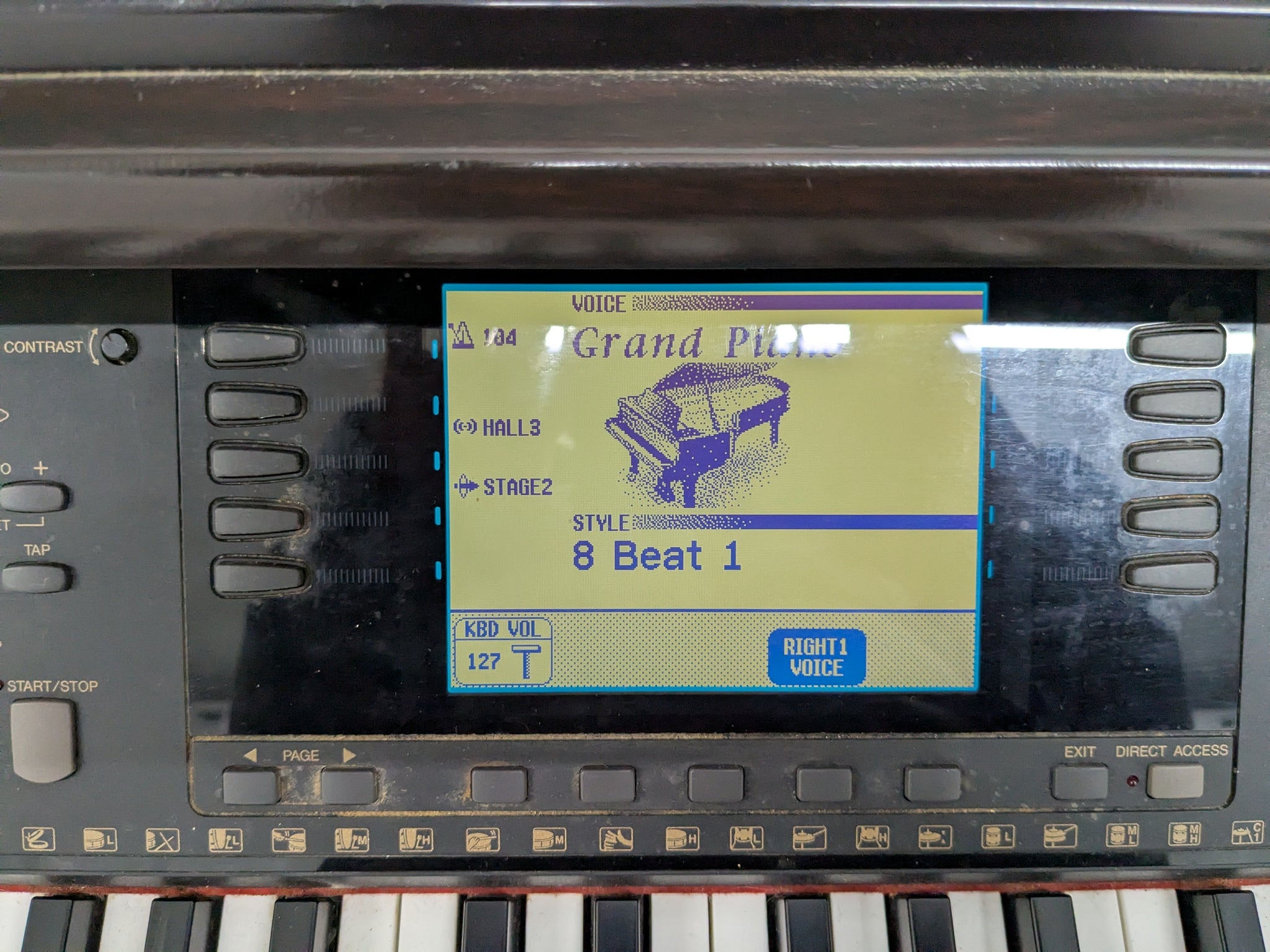 Yamaha Clavinova CVP-105 digital piano arranger in rosewood stock