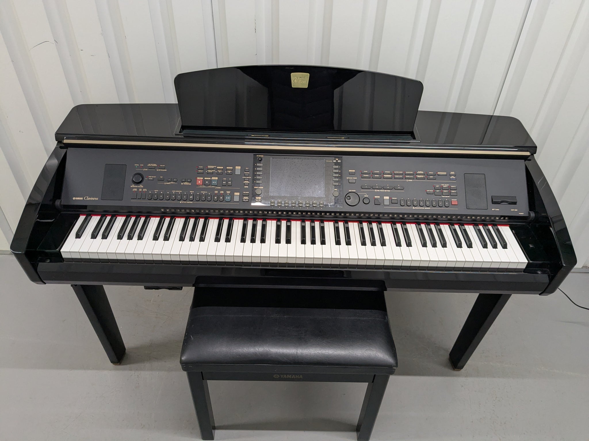 【YAMAHA Clavinova】CVP303 YAMAHA CLAVINOVA CVP-309PE DIGITAL PIANO + STOOL IN GLOSSY