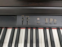Load image into Gallery viewer, Yamaha Clavinova CLP-840 Digital Piano in dark rosewood finish stock # 25117
