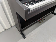 Load image into Gallery viewer, Yamaha Clavinova CLP-840 Digital Piano in dark rosewood finish stock # 25117
