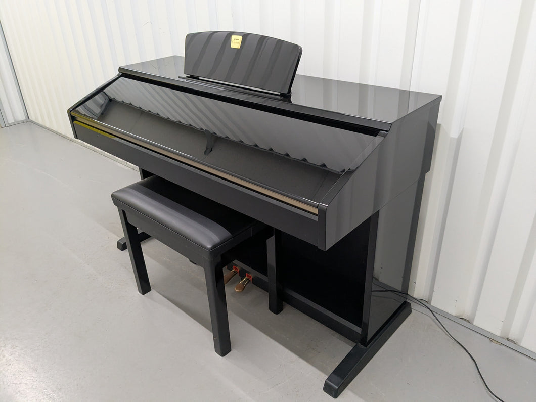 Yamaha Clavinova CVP-501 Digital Piano / arranger in glossy black. stock # 25121