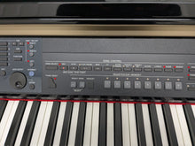 Load image into Gallery viewer, Yamaha Clavinova CVP-501 Digital Piano / arranger in glossy black. stock # 25121
