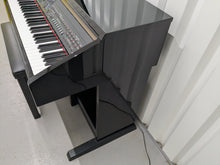 Load image into Gallery viewer, Yamaha Clavinova CVP-501 Digital Piano / arranger in glossy black. stock # 25121
