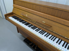 Load image into Gallery viewer, Yamaha Upright Acoustic piano (1972) made in Japan stock #25154
