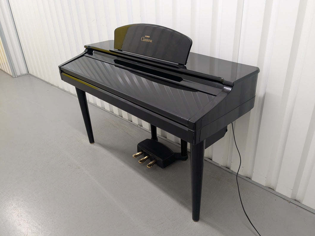 Yamaha Clavinova CVP-109PE Digital Piano in glossy polished black stock # 25174