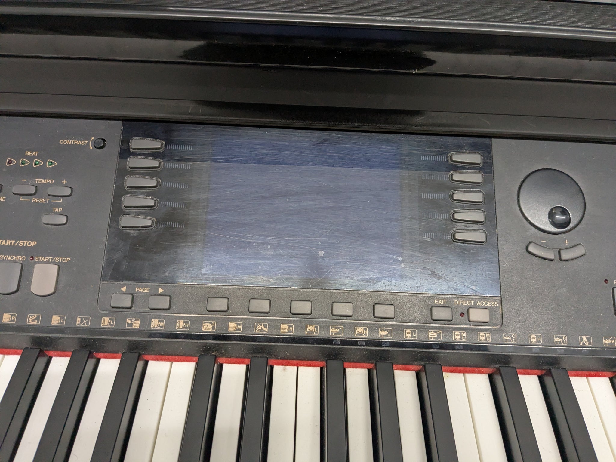 Yamaha Clavinova CVP-109PE Digital Piano in glossy polished black