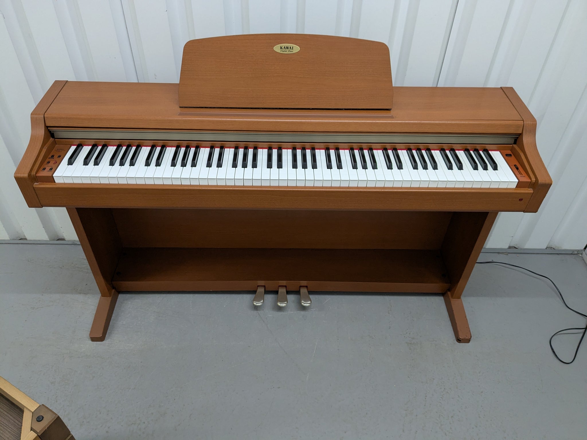 Kawai digital piano CN2 and stool In cherry wood Finish stock