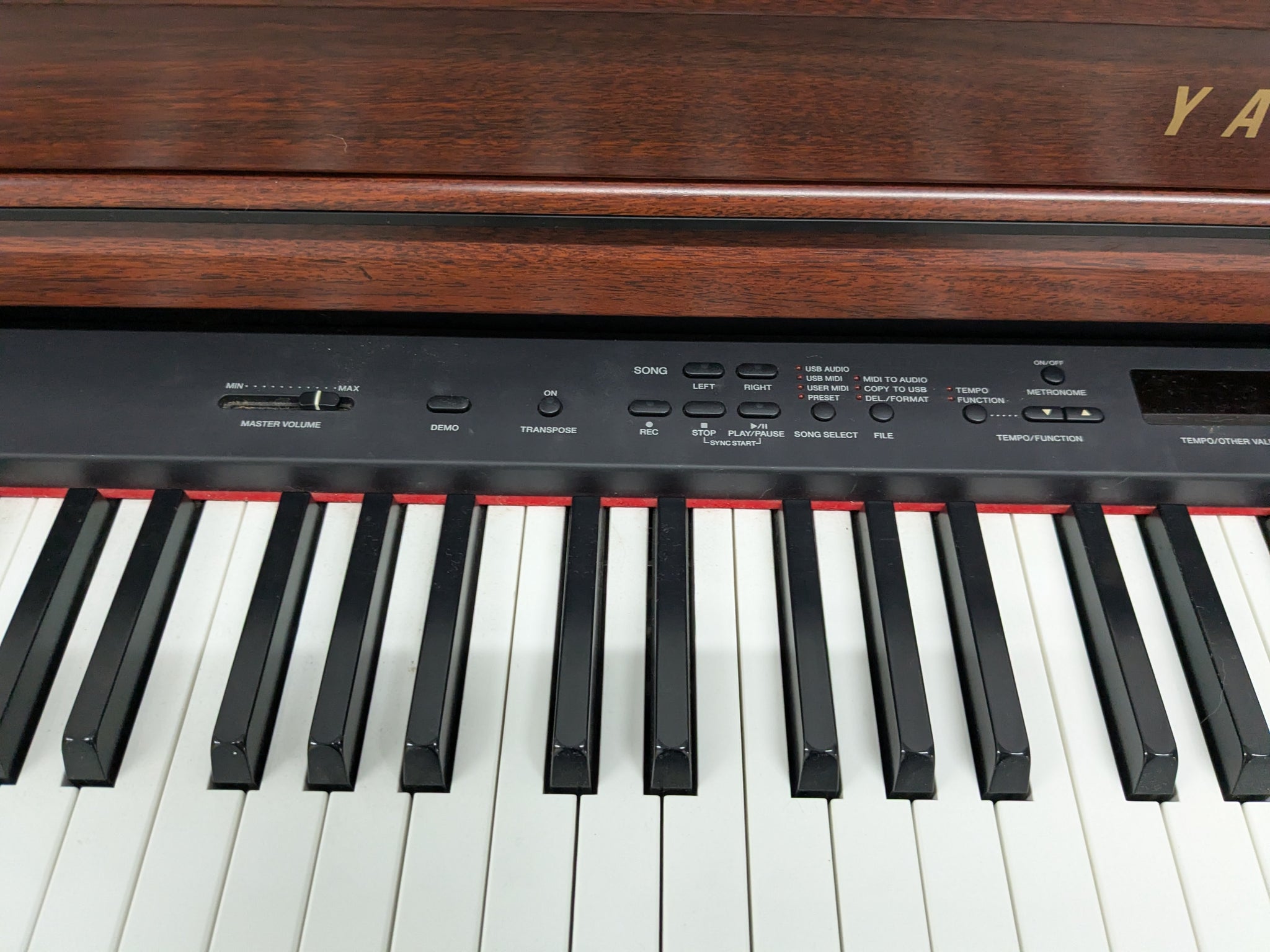 Yamaha Clavinova CLP-430 Digital Piano and stool in mahogany stock