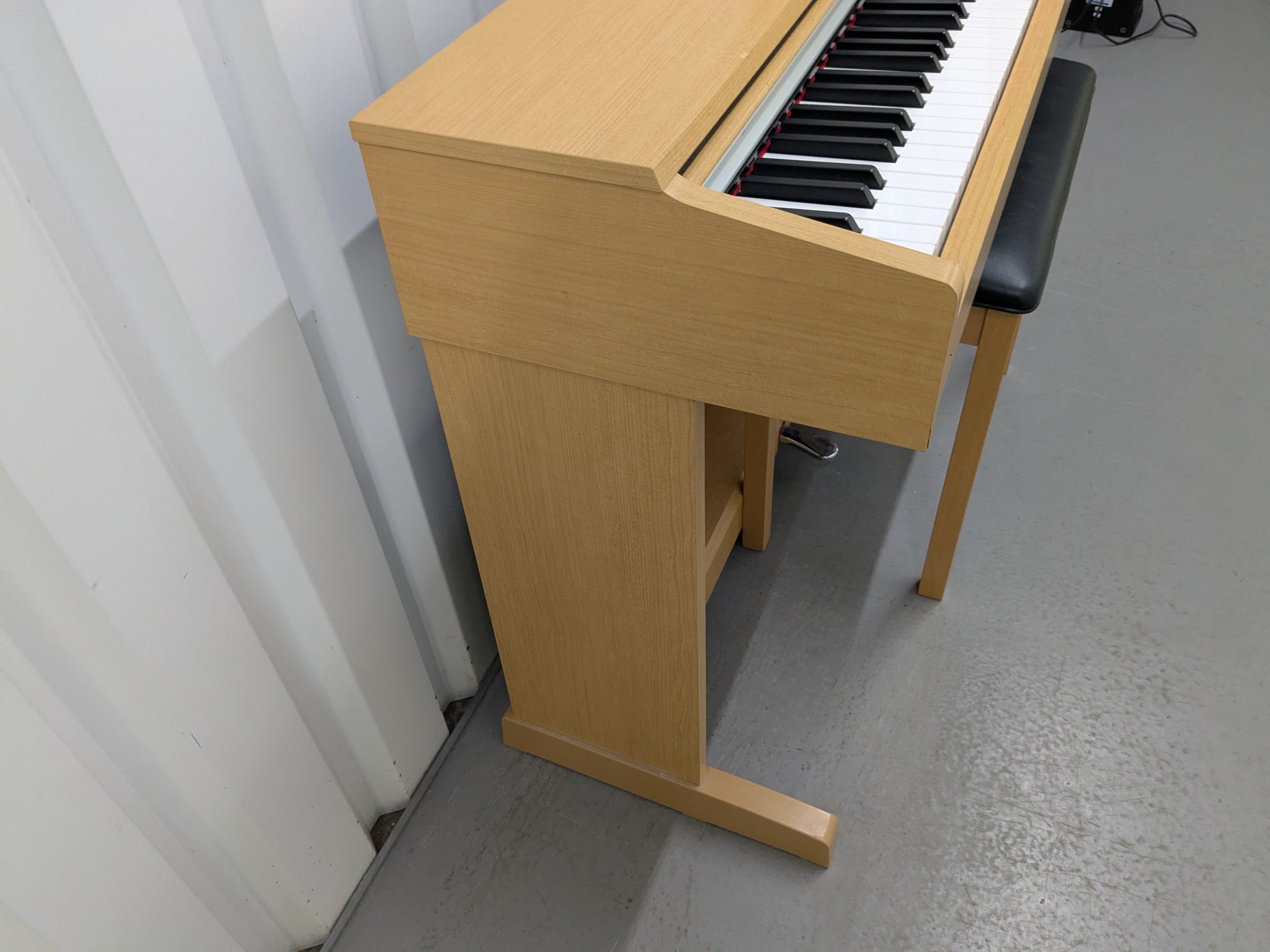 Yamaha Arius YDP-140 digital piano and stool in cherry wood finish
