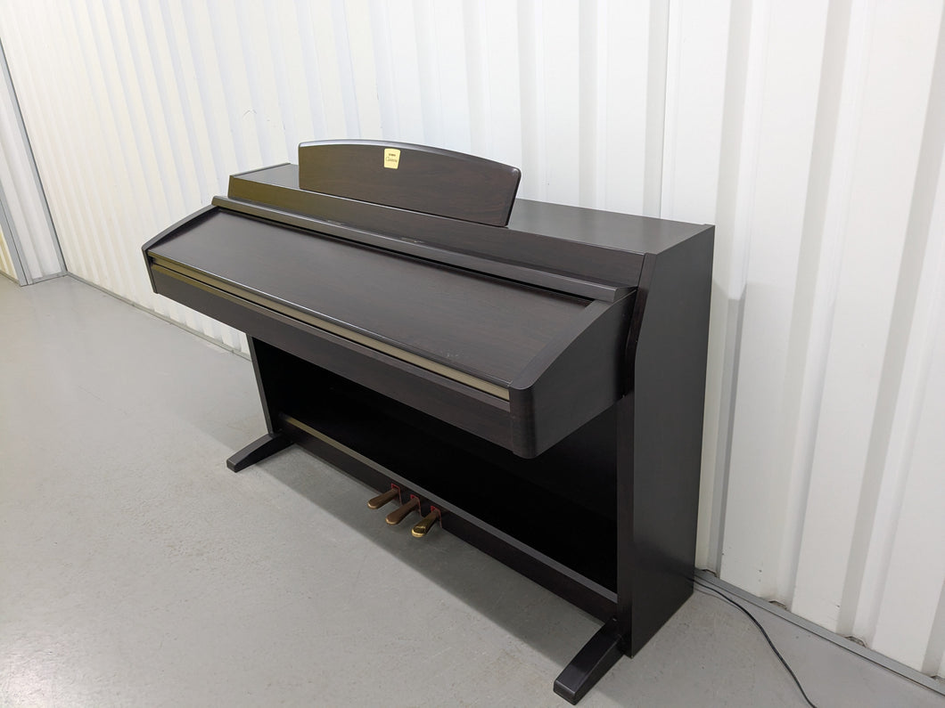 Yamaha Clavinova CLP-240 Digital Piano in dark rosewood stock nr 25247