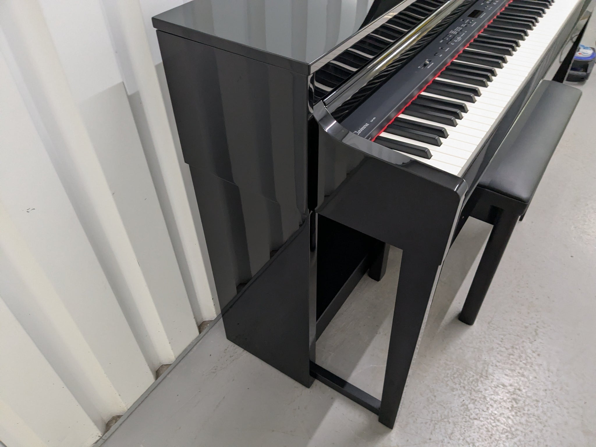 Yamaha Clavinova CLP-470 digital piano polished ebony glossy black Yamaha Clavinova CLP-470 digital piano polished ebony glossy black