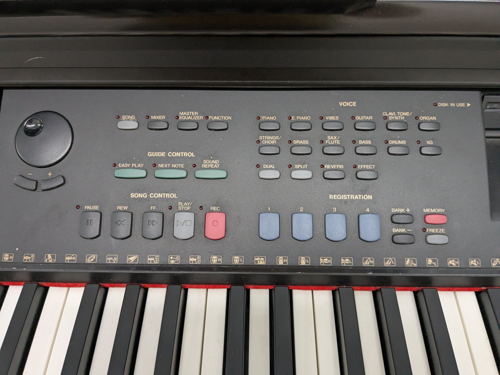 Yamaha Clavinova CVP-96 Digital Piano arranger in polished