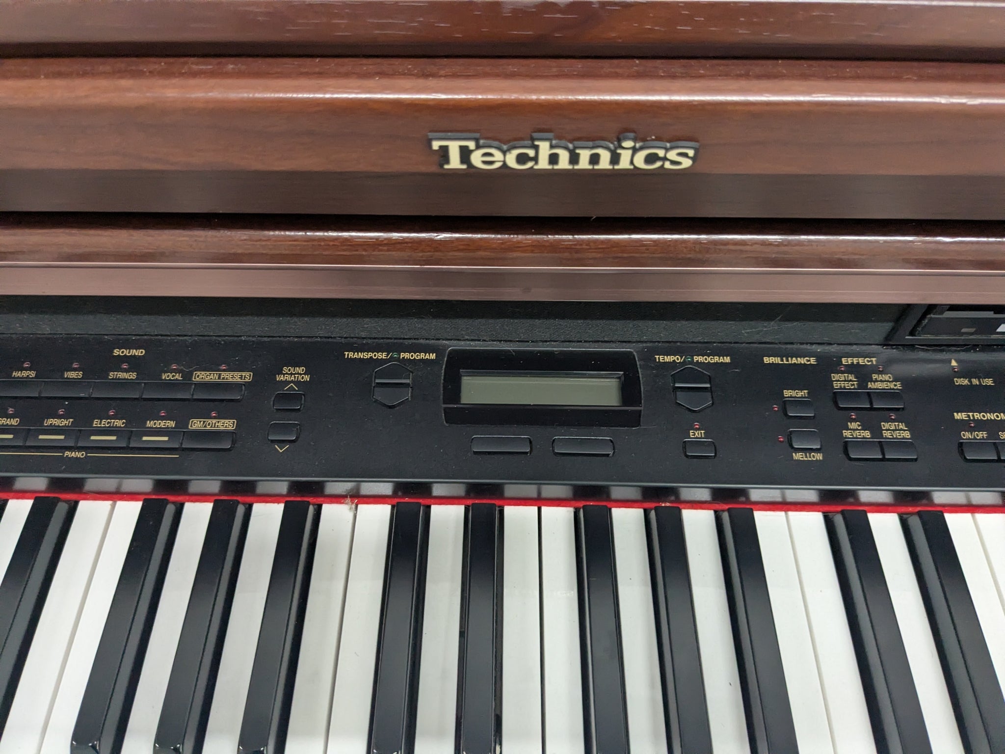 TECHNICS SX-PX336 DIGITAL PIANO IN MAHOGANY stock number 25301