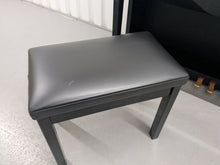 Load image into Gallery viewer, Yamaha Clavinova CLP-440PE Digital Piano polished ebony glossy black stock 25327
