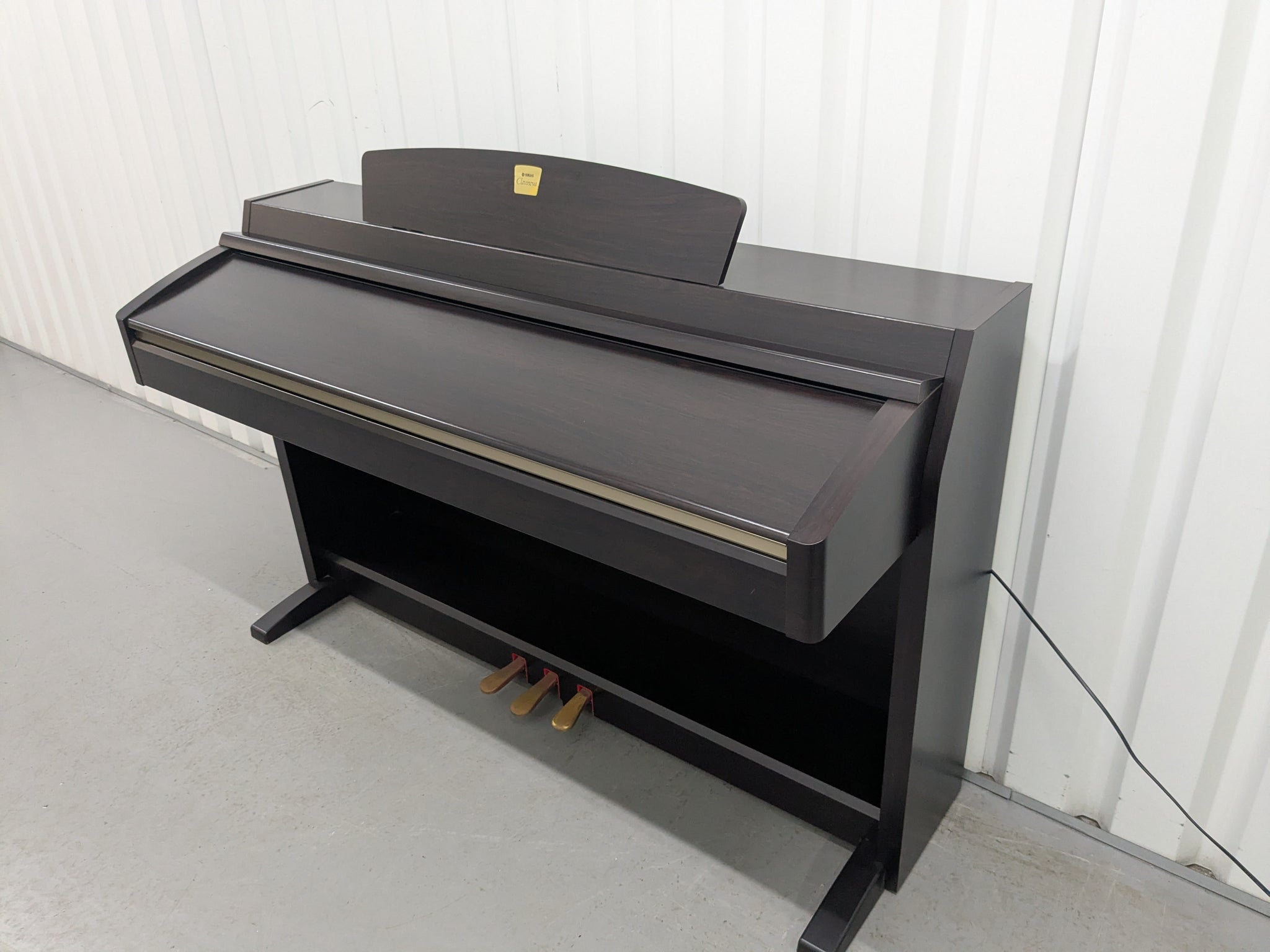 Yamaha Clavinova CLP-230 digital piano in rosewood finish stock