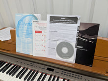 Load image into Gallery viewer, YAMAHA CLAVINOVA CLP-370c DIGITAL PIANO + STOOL in cherry wood stock nr 25342
