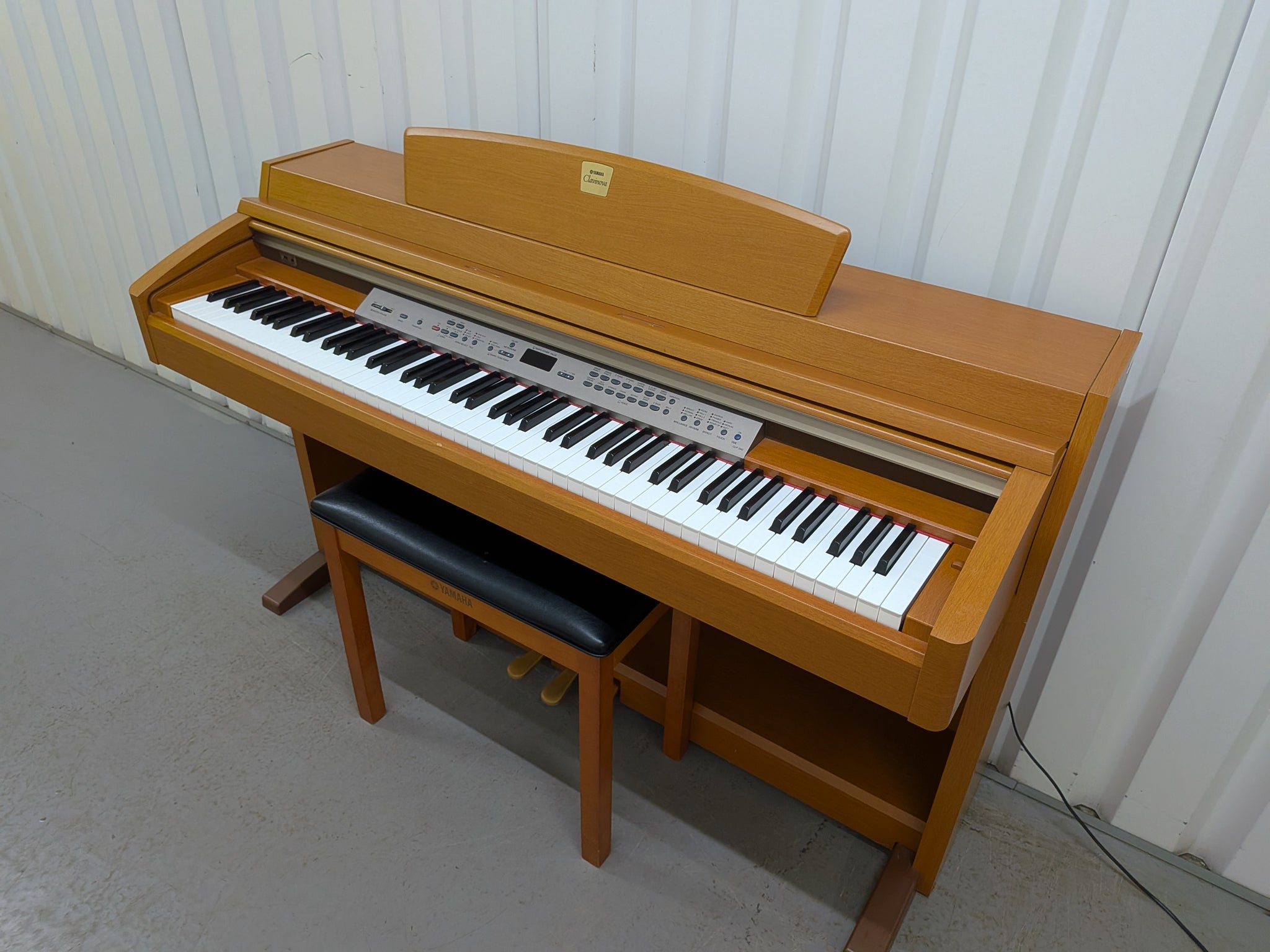 Yamaha Clavinova CLP-240 デジタルピアノ　2008年製 ヤマハ | CLP-240 - Clavinova（クラビノーバ） - 特長