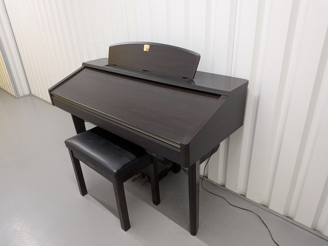 Yamaha Clavinova CVP-207 digital piano / arranger in rosewood. stock nr 25400