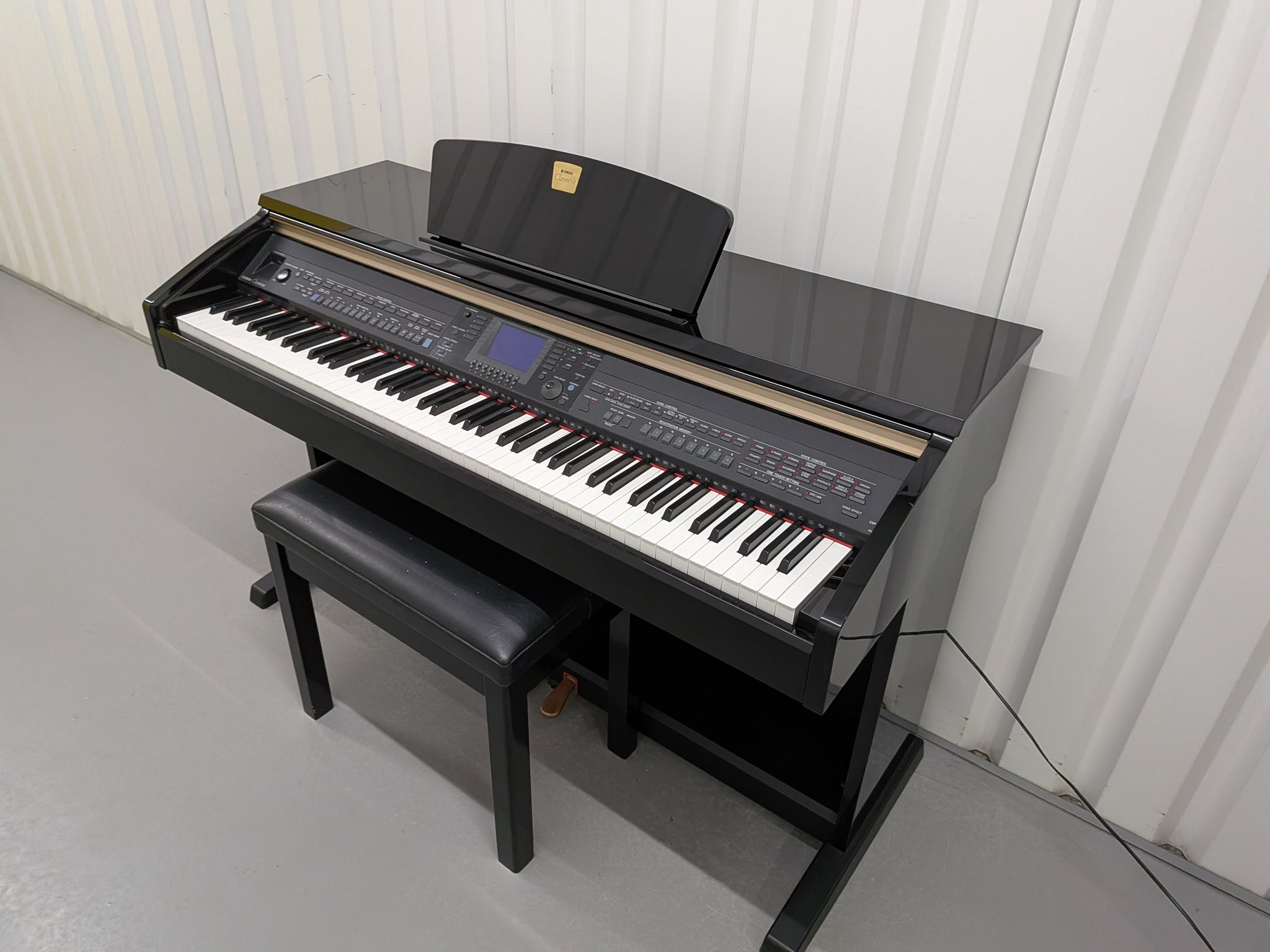 Yamaha Clavinova CVP-401 Digital Piano / arranger in glossy black 