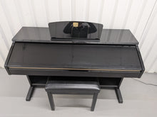Load image into Gallery viewer, Yamaha Clavinova CVP-401 Digital Piano / arranger in glossy black stock nr 25412
