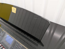 Load image into Gallery viewer, Yamaha Clavinova CVP-401 Digital Piano / arranger in glossy black stock nr 25412
