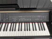 Load image into Gallery viewer, Yamaha Clavinova CVP-401 Digital Piano / arranger in glossy black stock nr 25412
