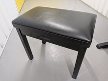Load image into Gallery viewer, Yamaha Clavinova CVP-401 Digital Piano / arranger in glossy black stock nr 25412
