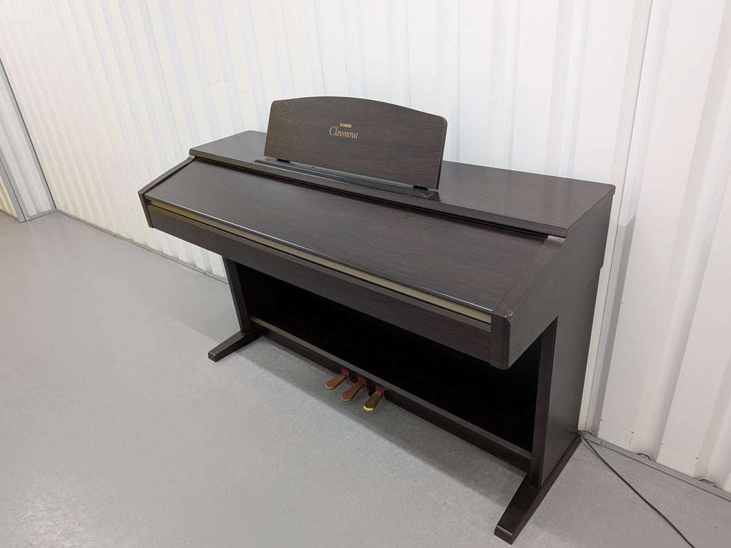 Yamaha Clavinova YDP-223 Digital Piano Full Size 88 keys 3 pedals stock nr 25414