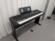 Load image into Gallery viewer, Yamaha DGX-650 in black 88 Weighted Keys Portable Grand stock #25435
