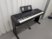 Load image into Gallery viewer, Yamaha DGX-650 in black 88 Weighted Keys Portable Grand stock #25441
