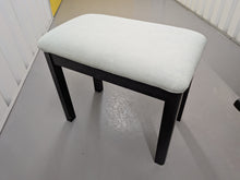 Load image into Gallery viewer, TECHNICS SX-PX338 DIGITAL PIANO AND STOOL IN BLACK stock #25443
