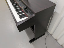 Load image into Gallery viewer, Yamaha Clavinova CVP-202 Digital Piano arranger Full Size 88 keys stock nr 25450
