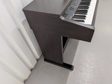 Load image into Gallery viewer, Yamaha Clavinova CVP-202 Digital Piano arranger Full Size 88 keys stock nr 25450
