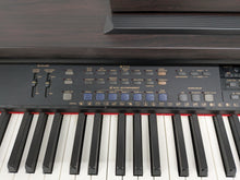 Load image into Gallery viewer, Yamaha Clavinova CVP-202 Digital Piano arranger Full Size 88 keys stock nr 25450
